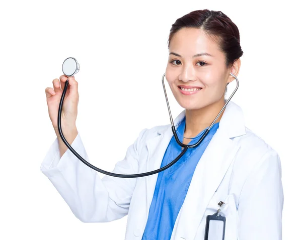 Female doctor with stethoscope — Stock Photo, Image