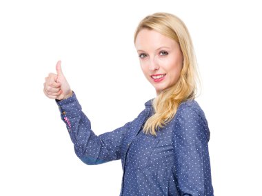 başparmak ile kadın