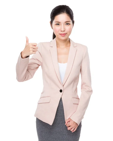 Geschäftsfrau mit erhobenem Daumen — Stockfoto