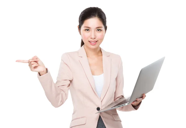 Businesswoman with laptop — Stock Photo, Image