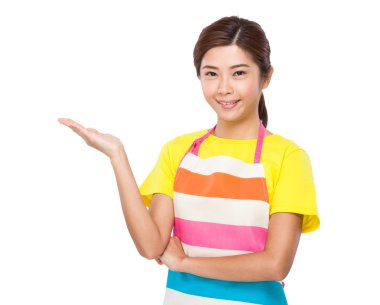 önlük mevcut el ile ev hanımı