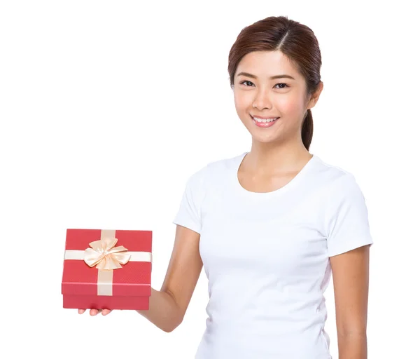 Woman with gift box — Stock Photo, Image