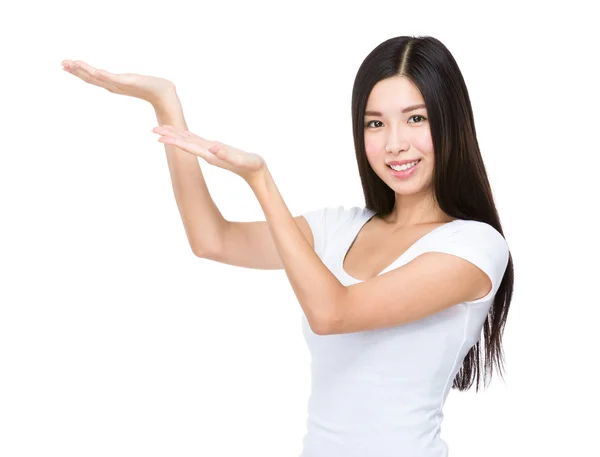Woman showing blank sign — Stock Photo, Image