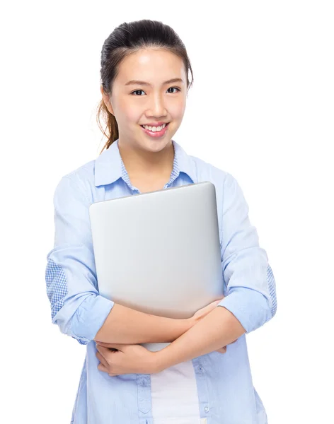 Vrouw met laptop — Stockfoto