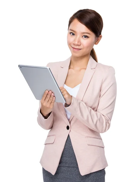 Businesswoman using digital tablet — Stock Photo, Image