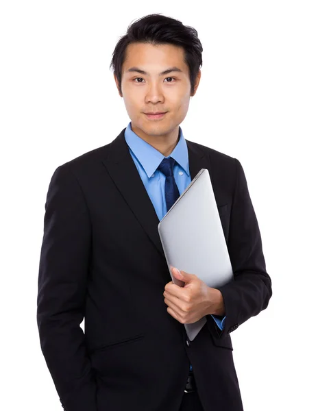 Zakenman met notebook-computer — Stockfoto