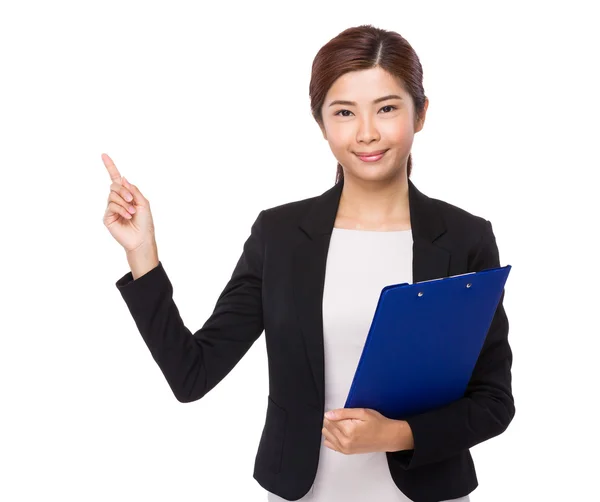 Businesswoman with clipboard — Stock Photo, Image