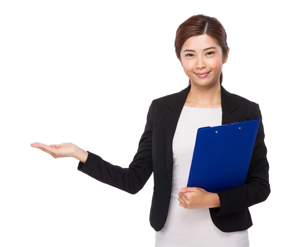 Businesswoman with folder and hand present — Stock Photo, Image