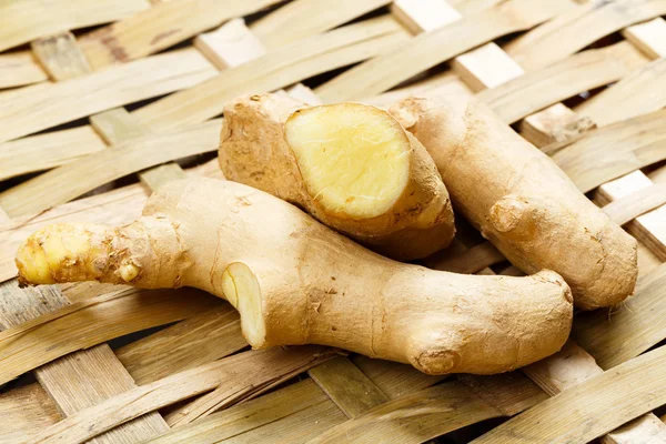 Ginger on bamboo basket — Stock Photo, Image