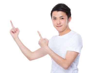 Adam iki parmak ile işaret