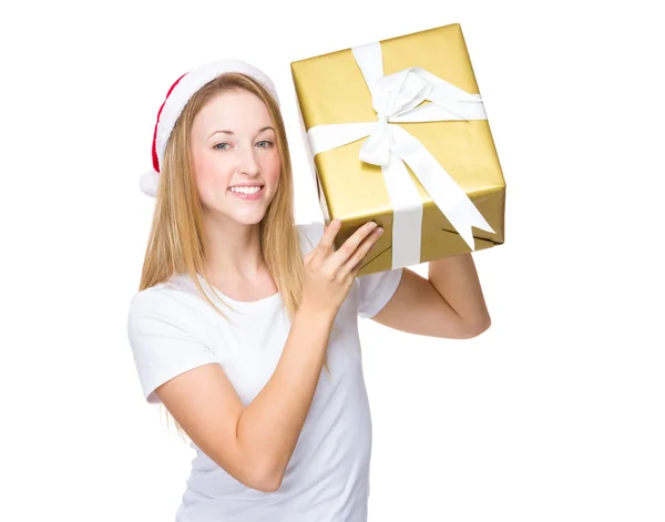 Donna con scatola regalo di Natale — Foto Stock