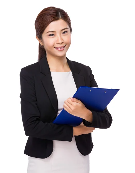 Businesswoman with clipboard — Stock Photo, Image