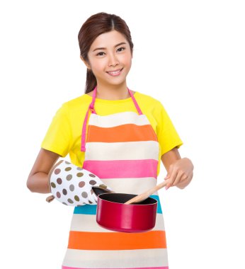 Tencere ile yemek Houswfie