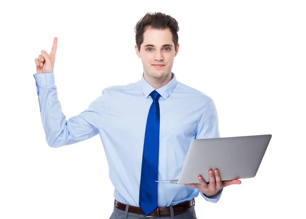 Uomo d'affari con computer portatile e dito in su — Foto Stock