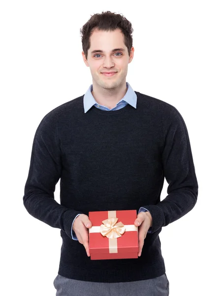 Geschäftsmann mit roter Geschenkbox — Stockfoto