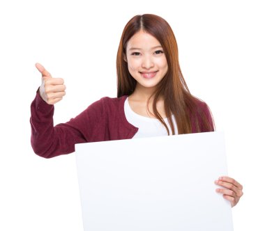 Beyaz tahtalı kadın.