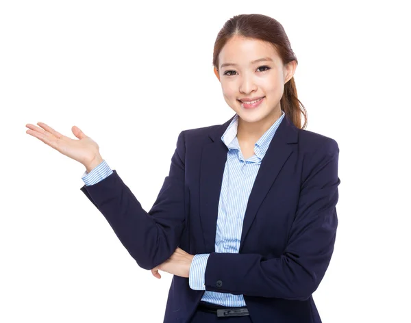 Businesswoman giving hand presentation — Stock Photo, Image