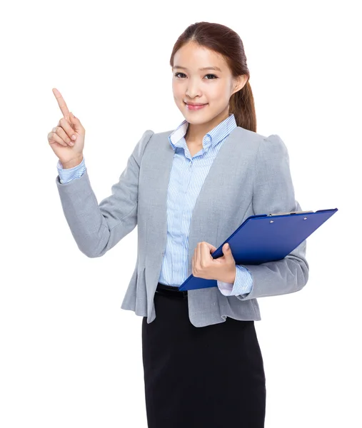 Asian businesswoman with clipboard — Stock Photo, Image