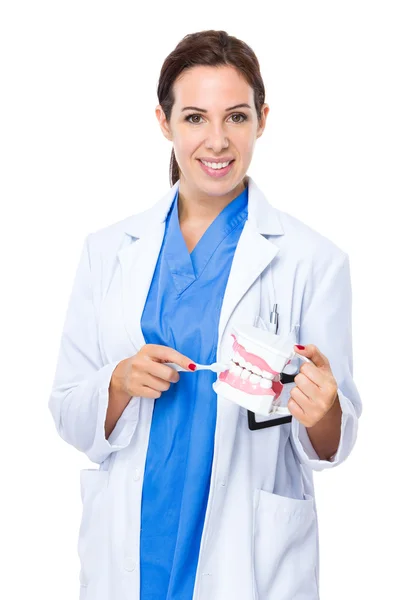 Médico caucásico femenino — Foto de Stock