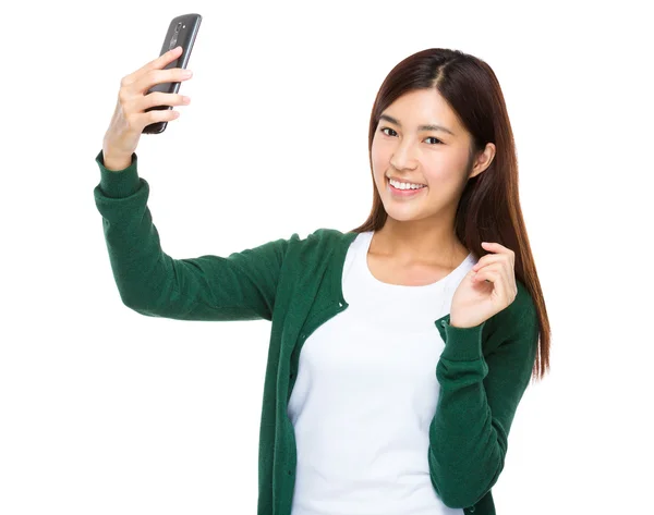 Young woman with cellphone — Stock Photo, Image