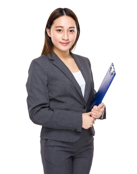 Businesswoman with clipboard — Stock Photo, Image