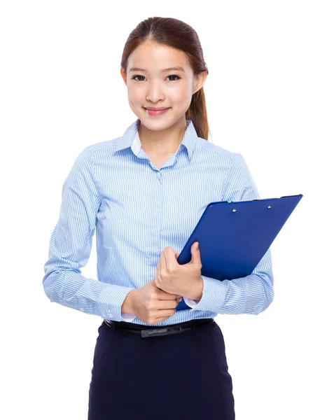 Businesswoman with clipboard — Stock Photo, Image