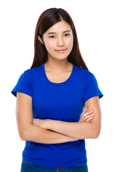 Mujer con los brazos cruzados — Foto de Stock