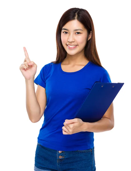 Vrouw met Klembord en vinger omhoog — Stockfoto