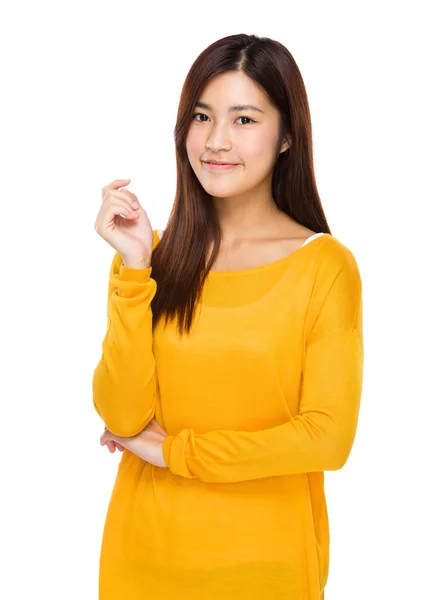 Aziatische jonge vrouw — Stockfoto