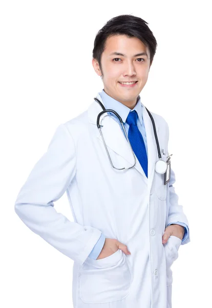 Orvos, kezével a zsebébe — Stock Fotó