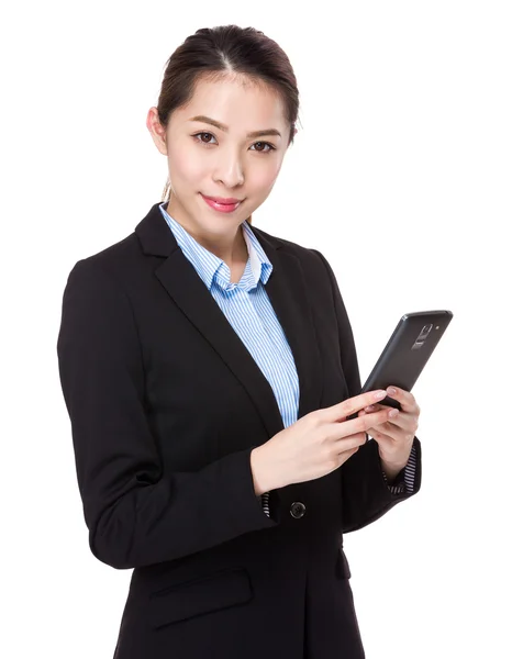 Businesswoman using mobile phone — Stock Photo, Image