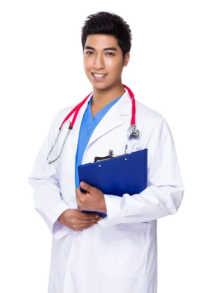 Doctor con portapapeles — Foto de Stock