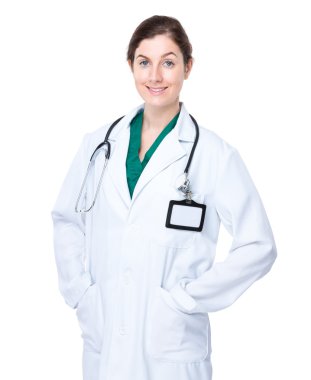 Steteskoplu kadın doktor.