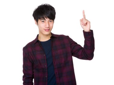 adam parmakla işaret