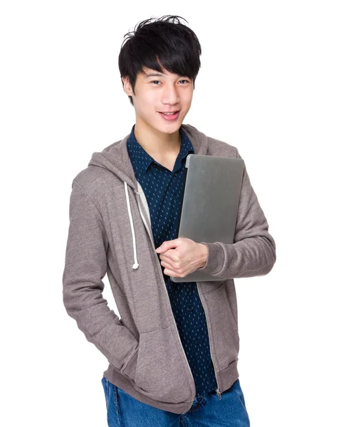 Uomo con laptop — Foto Stock