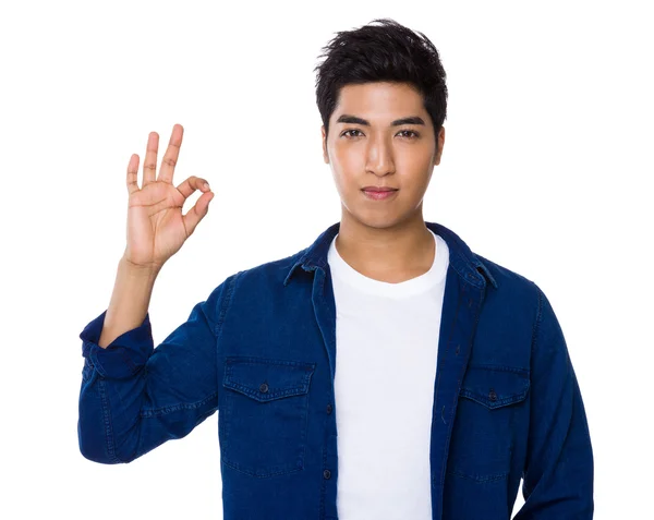 Man with ok sign — Stock Photo, Image