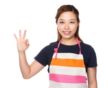 Ok işareti ile ev hanımı