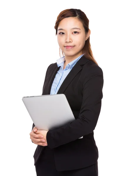 Zakenvrouw greep met laptop — Stockfoto