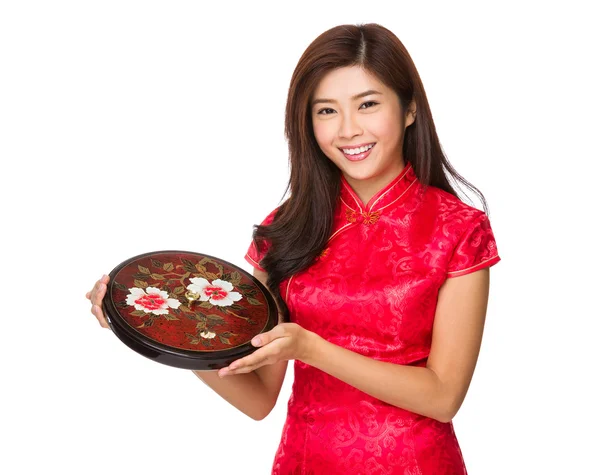 Woman with snack tray — Stock Photo, Image