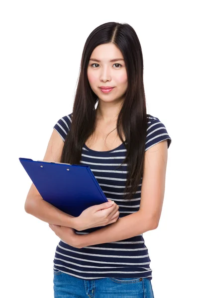 Mujer con portapapeles — Foto de Stock