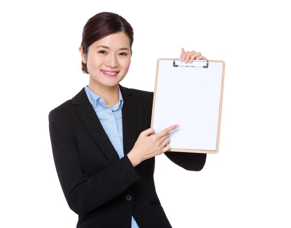 Businesswoman with clipboard — Stock Photo, Image