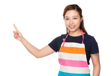 Parmak ile ev hanımı