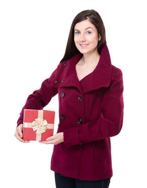 Woman with giftbox — Stock Photo, Image
