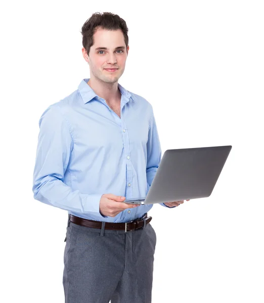 Geschäftsmann mit Laptop — Stockfoto