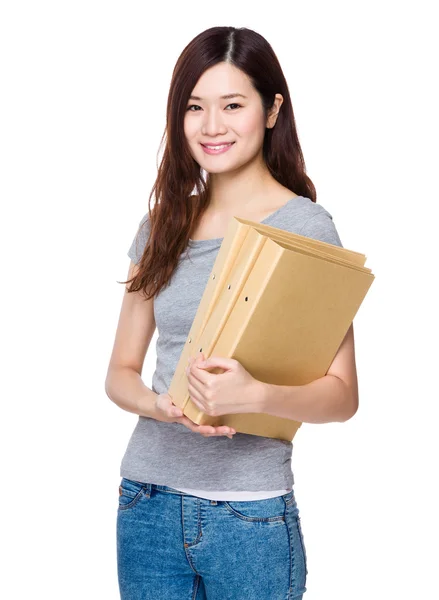 Mujer con carpetas — Foto de Stock