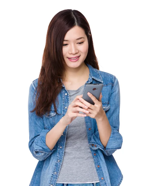 Woman with cellphone — Stock Photo, Image