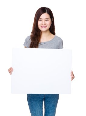 Beyaz tahtalı kadın.