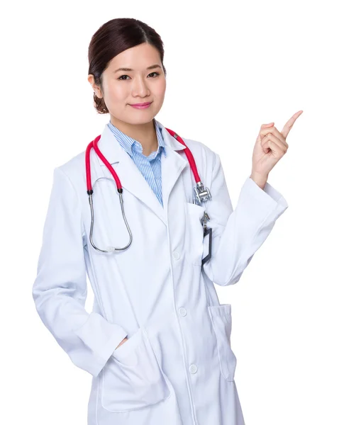 Médico com o dedo apontando para cima — Fotografia de Stock