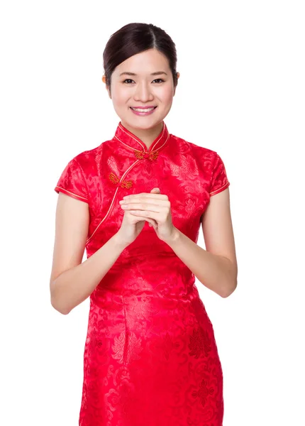 लाल पोशाक में एशियाई महिला — स्टॉक फ़ोटो, इमेज