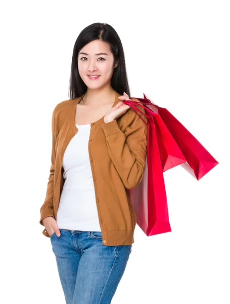 Donna asiatica in cardigan marrone — Foto Stock
